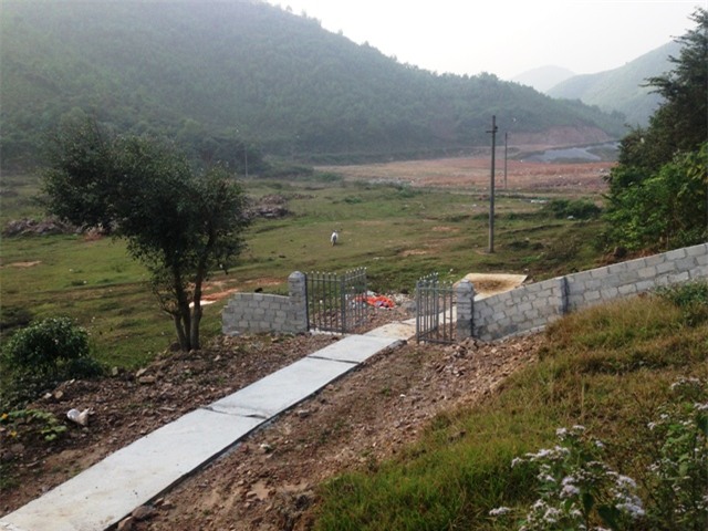 Thái Nguyên, nghĩa trang, vua bãi rác, vua bãi vàng, hài nhi