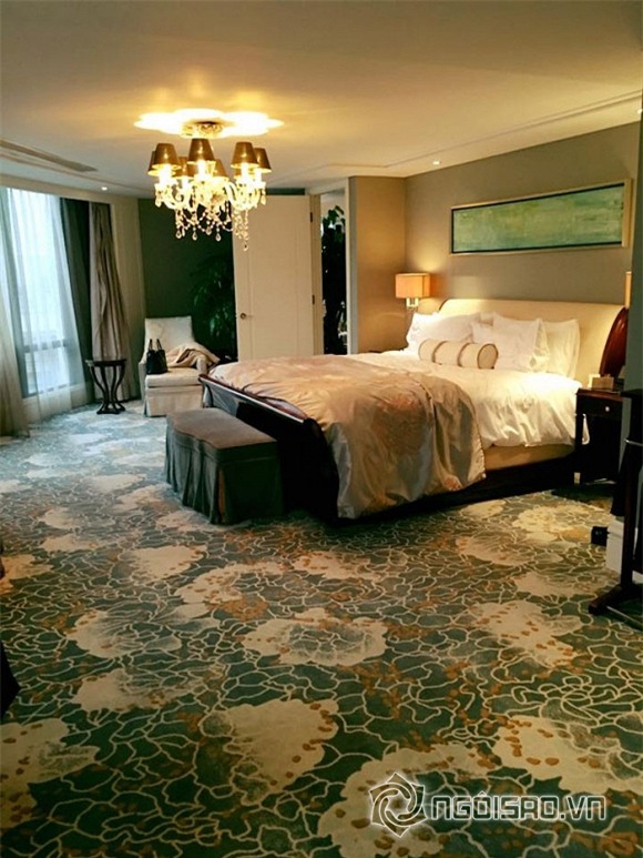 Hà Hồ hạnh phúc khoe 'chân mình và chân anh' với David Beckham 6