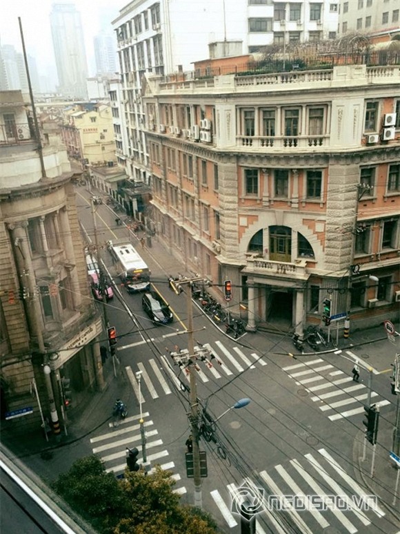 Hà Hồ hạnh phúc khoe 'chân mình và chân anh' với David Beckham 5