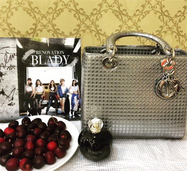 Phạm Hương - chiến binh mới trên cuộc đua hàng hiệu của Vbiz - Ảnh 14.