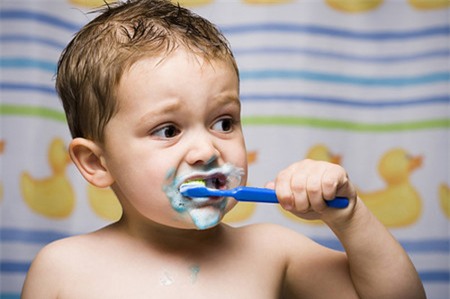 tac hai ghe gom khi dung nhieu kem danh rang - 1