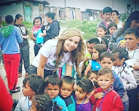 Ronaldo biến mất cùng siêu mẫu Colombia nóng bỏng trong đêm Giáng sinh - Ảnh 5.