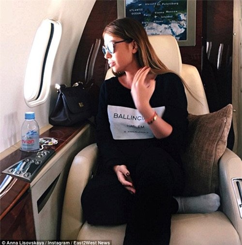 nguoi mau nga bi ban trai cu cuong buc va danh vo mui hinh anh 4