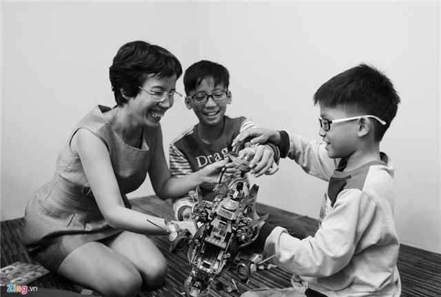 Người mẹ đặc biệt của những 'chú chim xinh xinh'