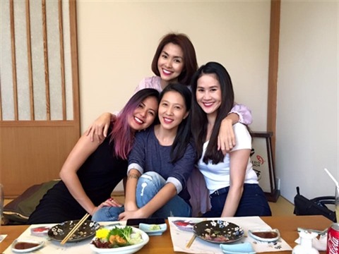 me-met-voi-voc-dang-ngay-cang-dep-cua-gai-mot-con-tang-thanh-ha-blogtamsuvn02