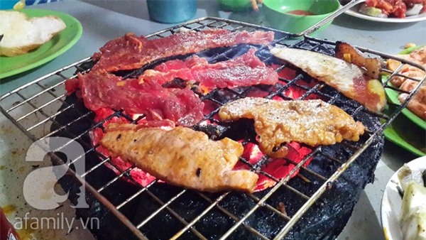 Dạo Hà Nội khám phá thiên đường đồ nướng đa dạng vào mùa đông 6