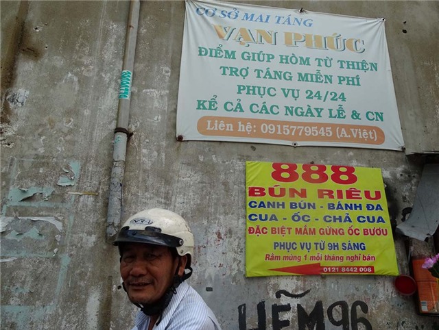 Sài gòn, miễn phí, tình người, đánh giày, bánh mỳ miễn phí, trà đá