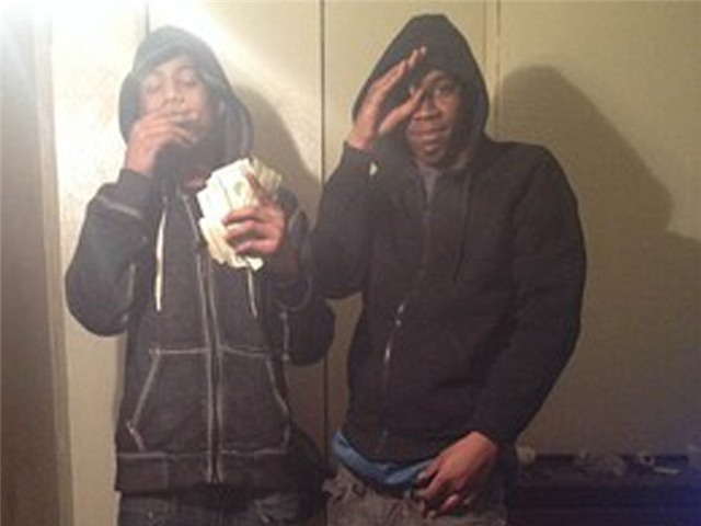 ảnh tự sướng, tự sướng, trộm đồ, iCloud, iPhone, điện thoại, nạn nhân, nghi phạm, đánh cắp, khoe hình, mạng xã hội, Facebook