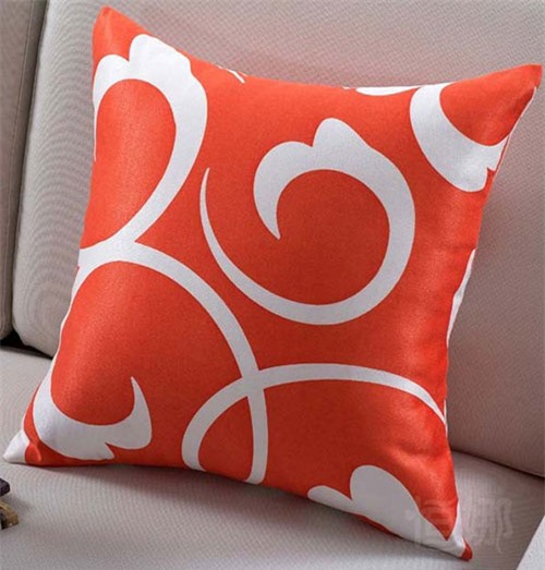 Màu cam đặt ở góc phía Bắc giúp tình cảm vợ chồng thêm gắn bó.