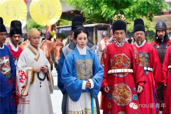 10-nu-than-co-trang-khuay-dao-man-anh-hoa-ngu-trong-nam-blogtamsuvn01