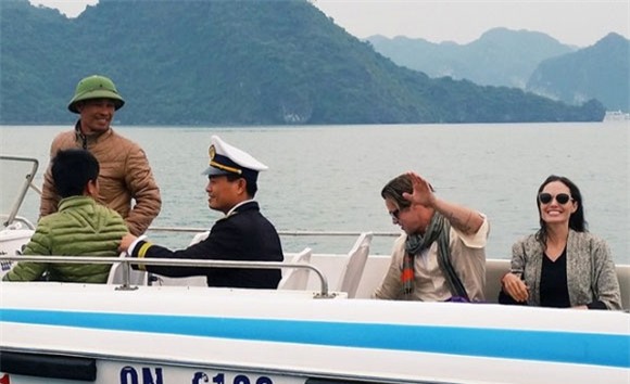 Rộ tin đồn Brad Pitt và Angelina Jolie sắp ly dị 0