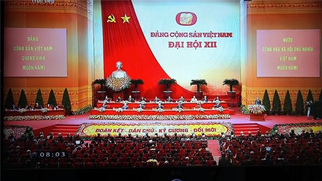 đại hội Đảng 12, Tổng bí thư Nguyễn Phú Trọng, Chủ tịch nước Trương Tấn Sang, Thường trực Ban Bí thư Lê Hồng Anh