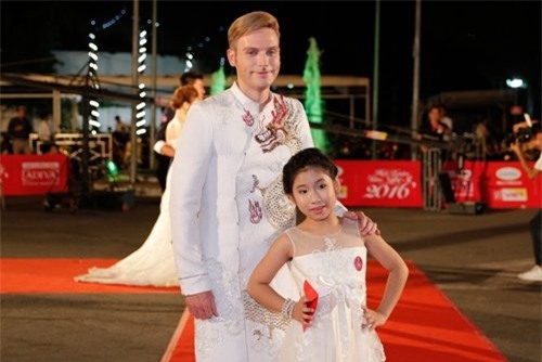 lam chi khanh ngay cang goi cam, nu tinh hinh anh 8