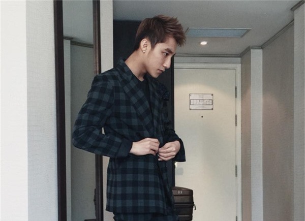 Ăn diện đơn giản, Sơn Tùng cũng trở thành Soái ca như ai - Ảnh 14.