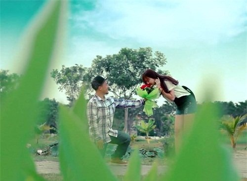 Hari Won, Tiến Đạt