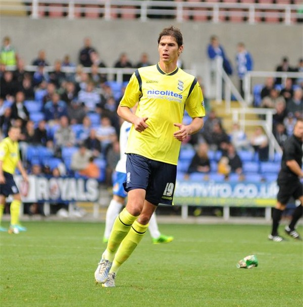 Những cầu thủ có cân nặng khủng nhất thế giới - Ảnh 8.