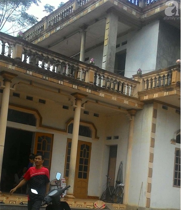 Chồng “tố” bị vợ chém nhiều nhát, bóp cổ khi vừa xuất viện