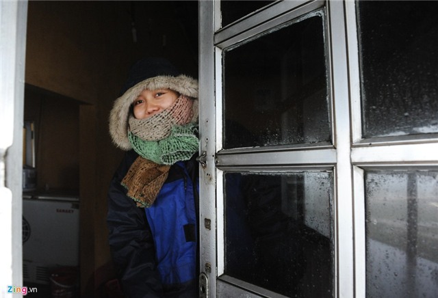 Băng tuyết phủ trắng trên đỉnh Mẫu Sơn