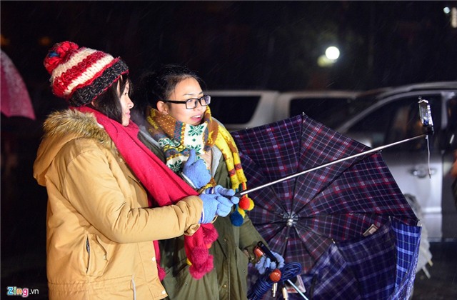 Tuyết rơi dày đặc, Sa Pa lạnh -3 độ C