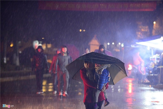 Tuyết rơi dày đặc, Sa Pa lạnh -3 độ C