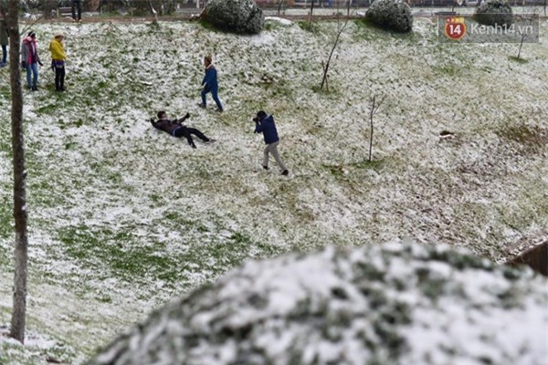 Chùm ảnh: Ngắm nhìn thị trấn Sapa chìm trong tuyết trắng - Ảnh 7.