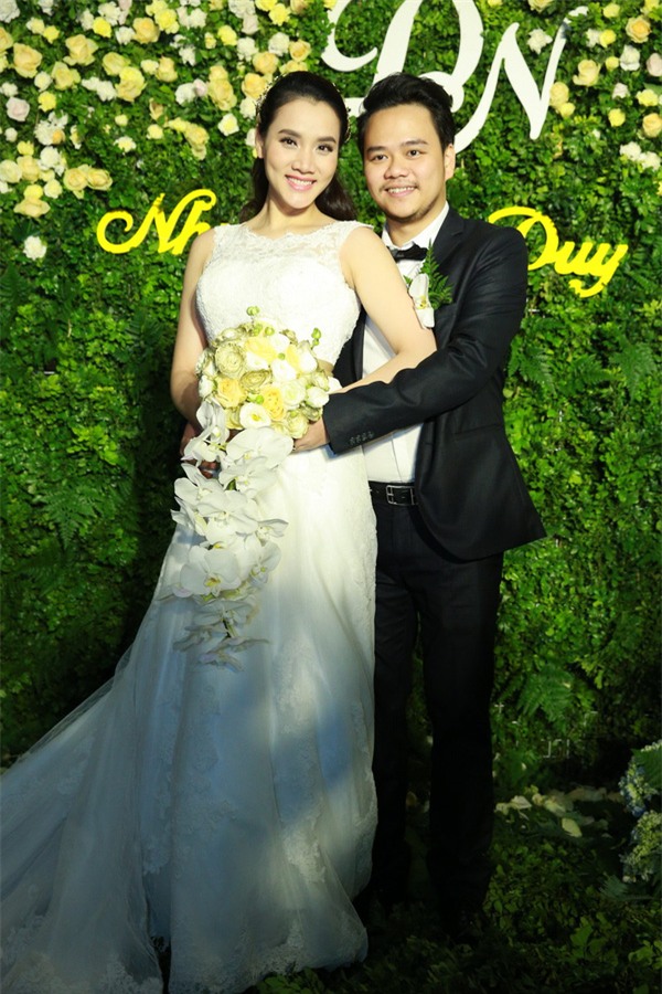 Trang Nhung và con gái rạng rỡ trong đám cưới ở Hà Nội - Ảnh 10.