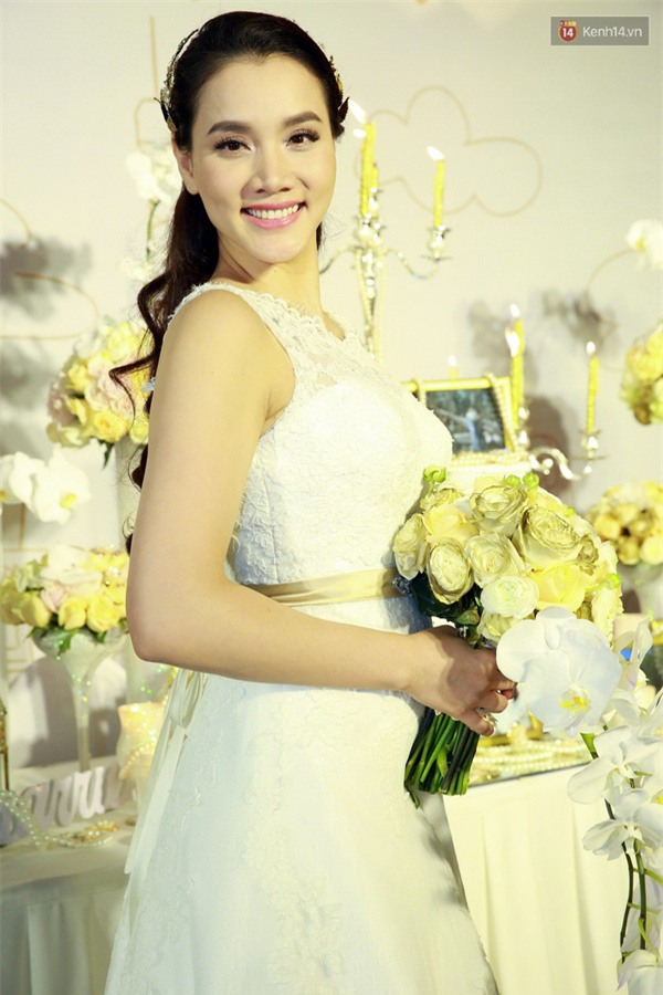 Trang Nhung và con gái rạng rỡ trong đám cưới ở Hà Nội - Ảnh 12.