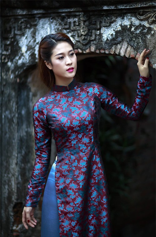 5 luu y can biet de tranh rac roi khi mac ao dai gam choi tet - 5