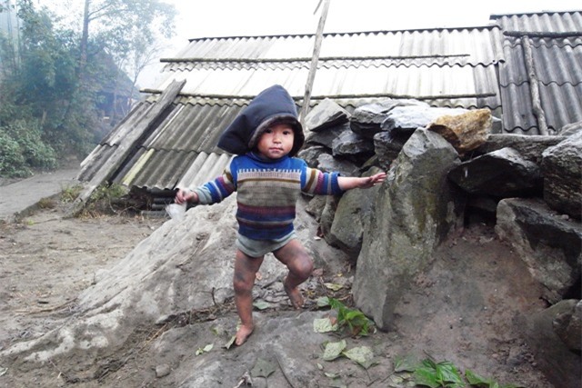 giá rét, băng tuyết, trẻ vùng cao, ‘trần truồng’, rét âm độ