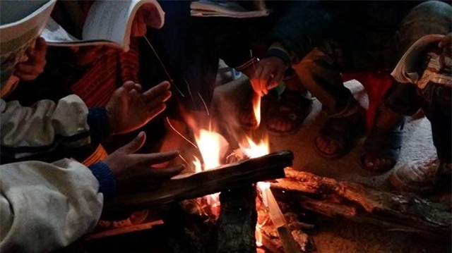 Nhiều trường cho học sinh nghỉ vì rét