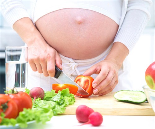 thuc an tuoi, am giup tre nho chong choi voi gia ret - 2