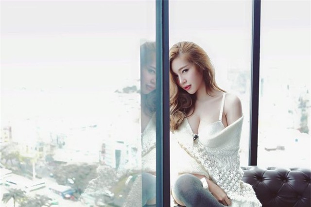 loat anh nong bong cua 'ba me gay sung sot nhat vbiz" hinh anh 14