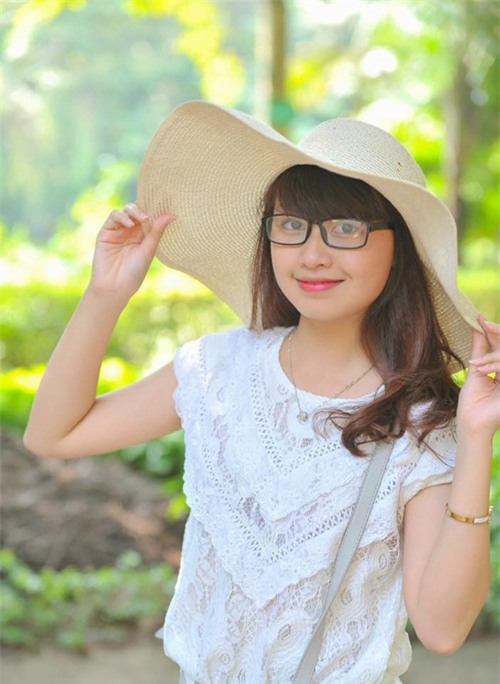 hotgirl, cô giáo, Hồng Nhung, Hưng Yên