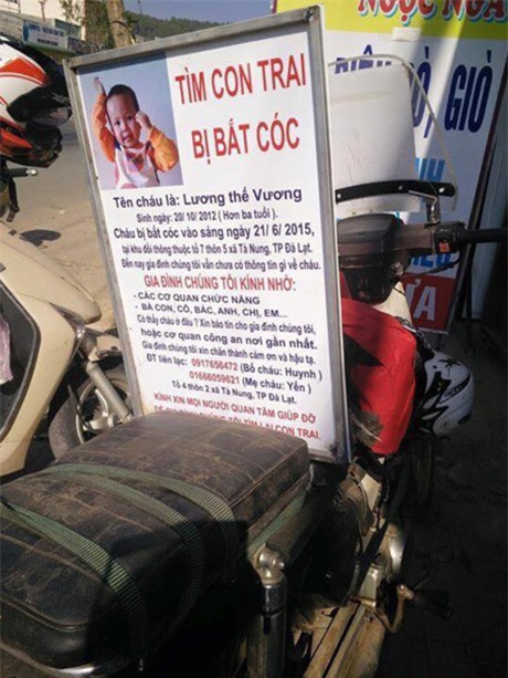 Người cha tiều tụy sau nửa năm rong ruổi tìm con: 