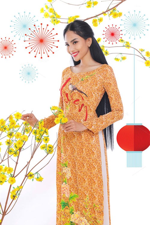 truong-thi-may-khoe-dang-cung-ao-dai-xuan-8