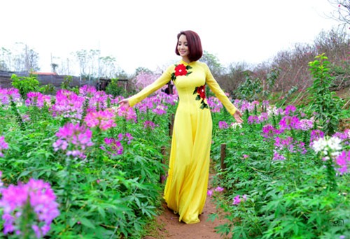 mai thu huyen khoe eo thon dang ghen ti o tuoi 37 - 9