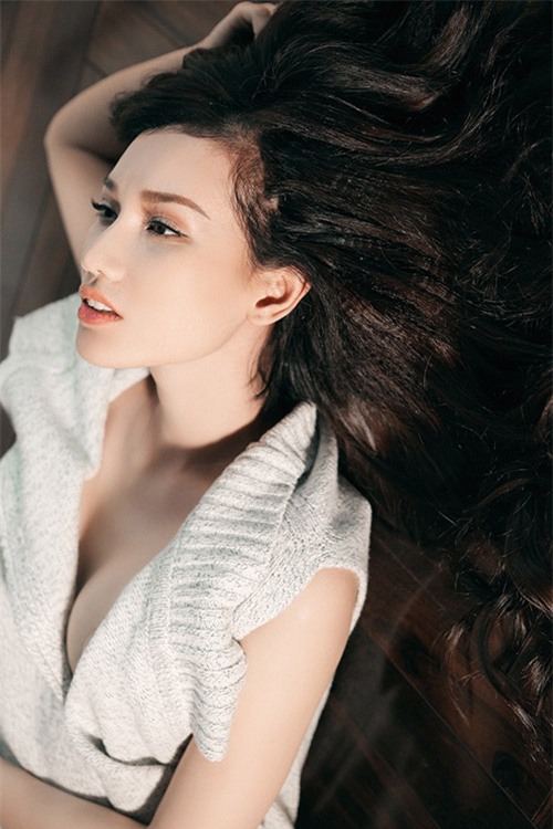 quynh chi khoe anh quyen ru hut mat ngay dong - 3