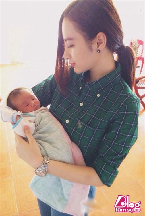 angela-phuong-trinh-dam-dang-blogtamsuvn