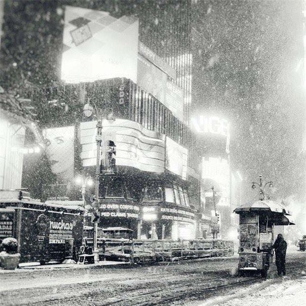 New York đẹp như thiên đường trong cơn bão tuyết - Ảnh 10.