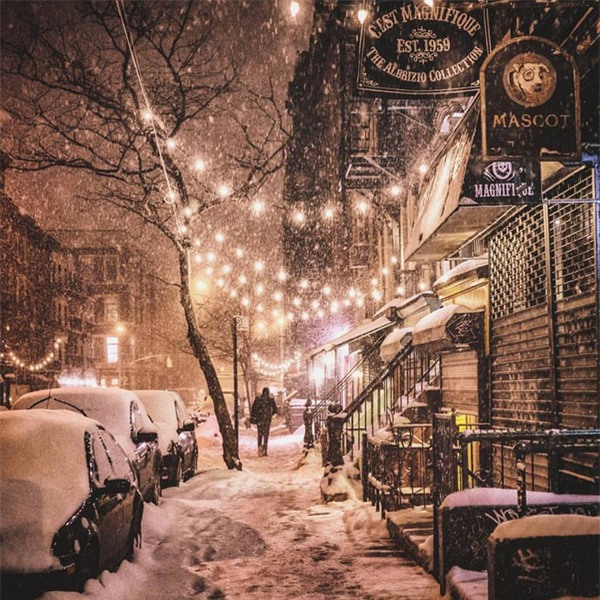 New York đẹp như thiên đường trong cơn bão tuyết - Ảnh 2.