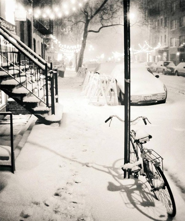 New York đẹp như thiên đường trong cơn bão tuyết - Ảnh 9.