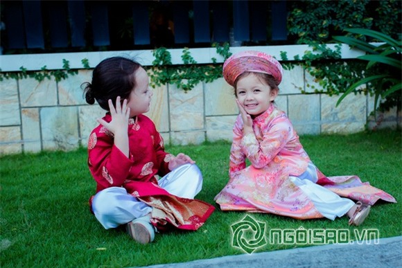 2 con Hồng Nhung diện áo dài 8