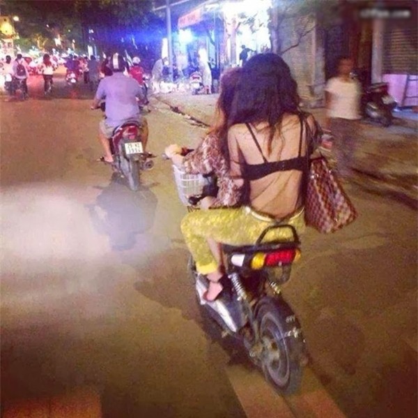 thời trang phản cảm