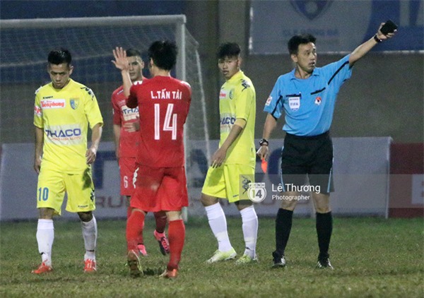 Anh Đức suýt tẩn nhau với Duy Mạnh trong trận siêu cúp - Ảnh 3.