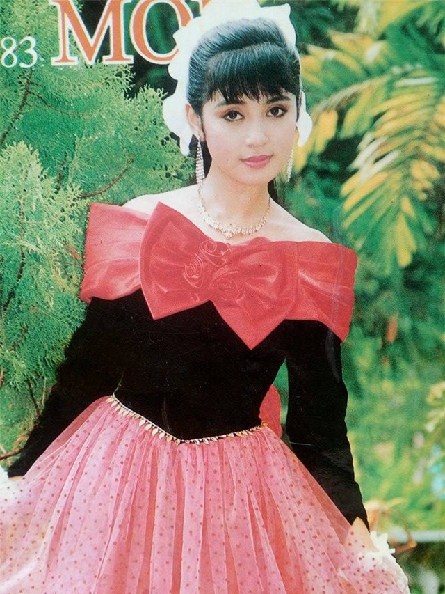 Việt Trinh, Diễm Hương, váy cưới, áo cưới, phim mỳ ăn liền, thập niên 90