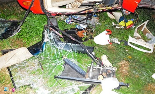 Xe chở khách về Tết lao xuống vực, 30 người bị thương