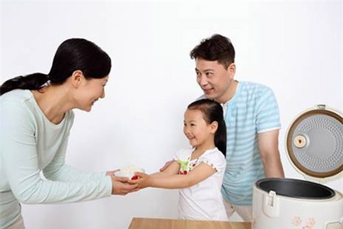 dau hieu bo me can thay doi cach day keo hong con - 1