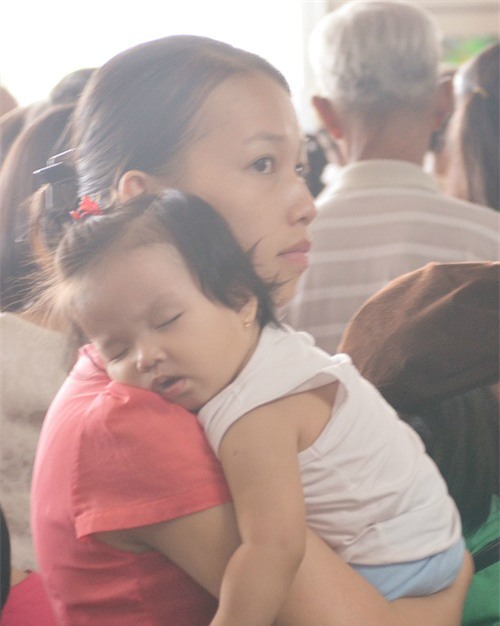 san bay tan son nhát 'kẹt cúng' vi viet kieu ve tet qua dong - 15