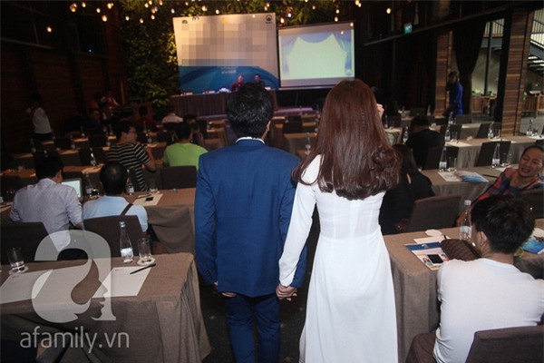 Trường Giang nghịch tóc, quấn quít bên Nhã Phương tại sự kiện