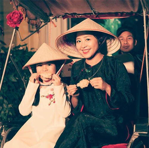 ao dai tuyet dep cho me va con gai yeu don tet - 5